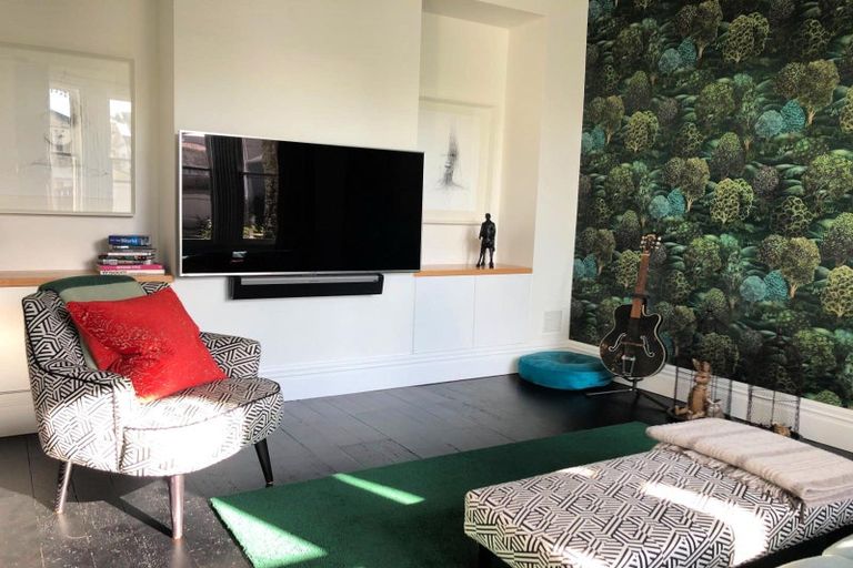 Photo of property in 15 Park Street, Thorndon, Wellington, 6011