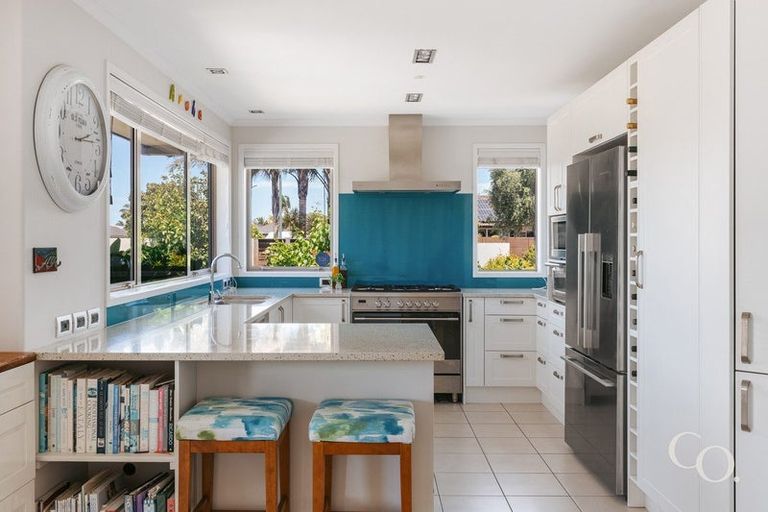 Photo of property in 2 Koro Mews, Papamoa Beach, Papamoa, 3118