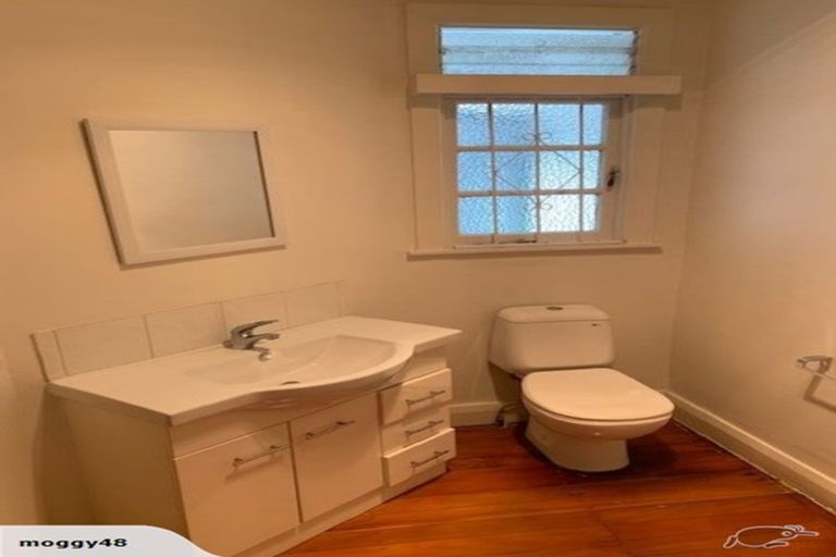 Photo of property in 2/2 View Road, Mount Eden, Auckland, 1024