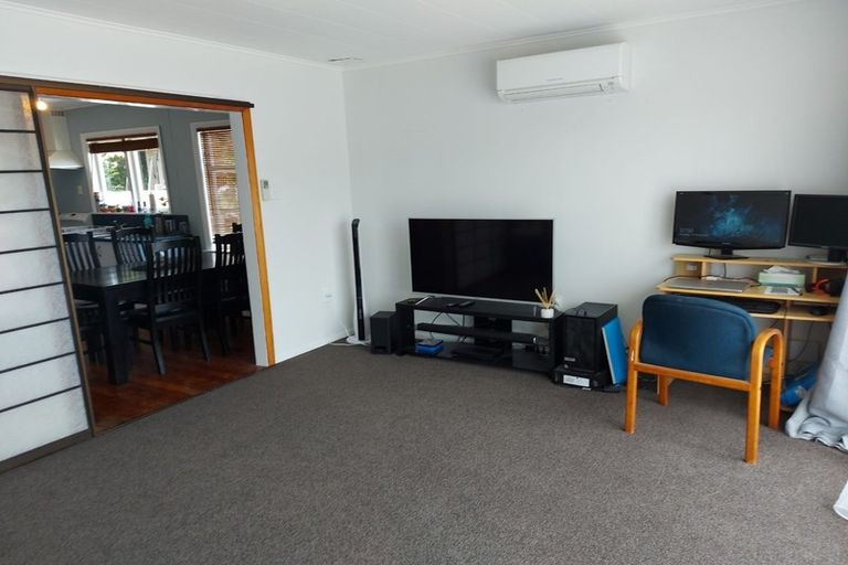 Photo of property in 47 Petrie Street, Wainuiomata, Lower Hutt, 5014