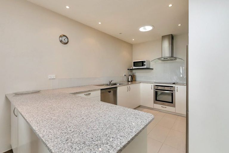 Photo of property in 30/34 Waiwera Place, Waiwera, Orewa, 0994