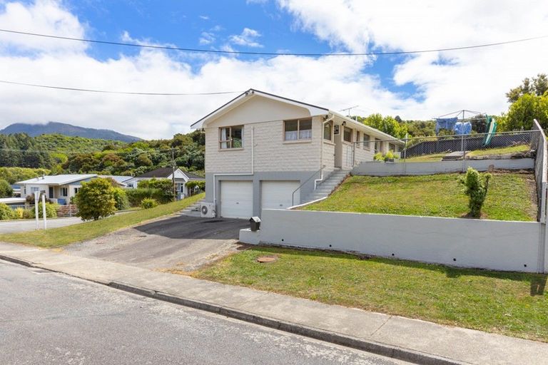 Photo of property in 2a Leicester Street, Picton, 7220