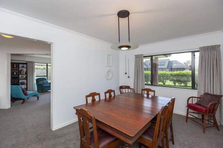 Photo of property in 5 Kotuku Drive, Paraparaumu Beach, Paraparaumu, 5032