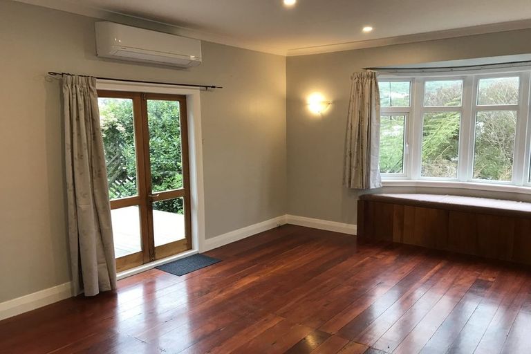 Photo of property in 49 Clyde Street, Island Bay, Wellington, 6023