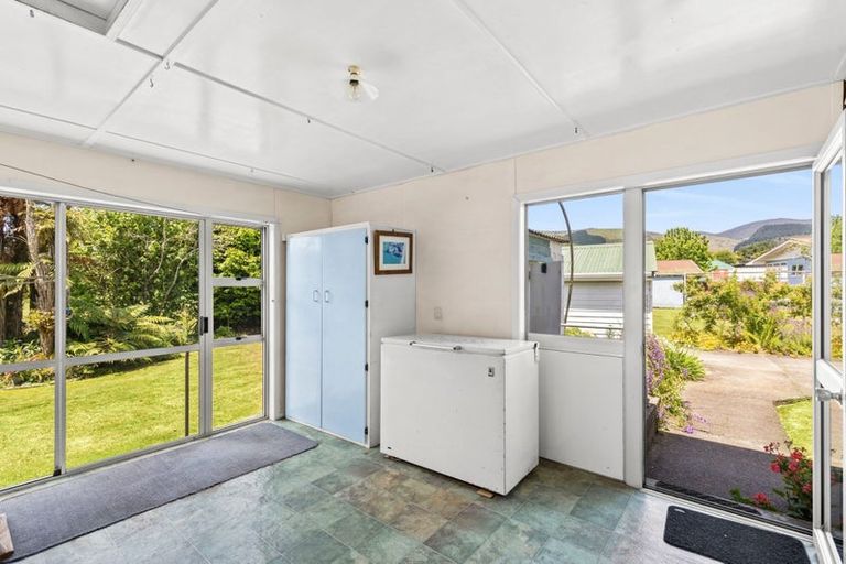 Photo of property in 17 Central Takaka Road, Takaka, 7183