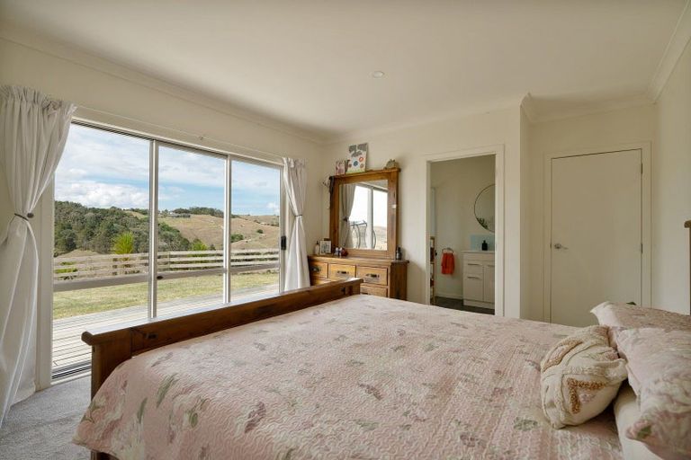 Photo of property in 331 Franklin Road, Paparoa, 0571