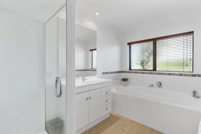 Photo of property in 22 Donnington Place, Bethlehem, Tauranga, 3110