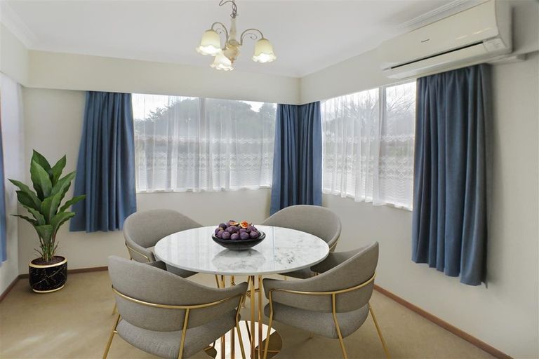 Photo of property in 9 Robinson Avenue, Holdens Bay, Rotorua, 3010