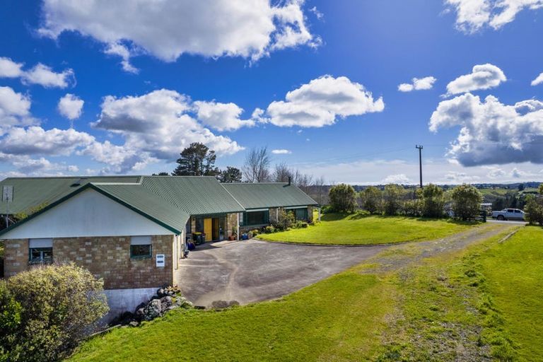 Photo of property in 91 Trig Road, Whitford, Howick, 2571