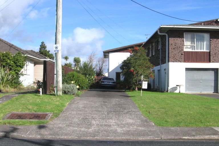 Photo of property in 3/744 Te Atatu Road, Te Atatu Peninsula, Auckland, 0610