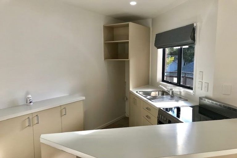 Photo of property in 14 The Avenue, Albany, Auckland, 0632