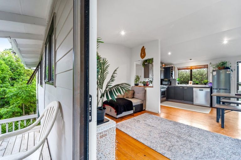 Photo of property in 43b Vipond Road, Stanmore Bay, Whangaparaoa, 0932