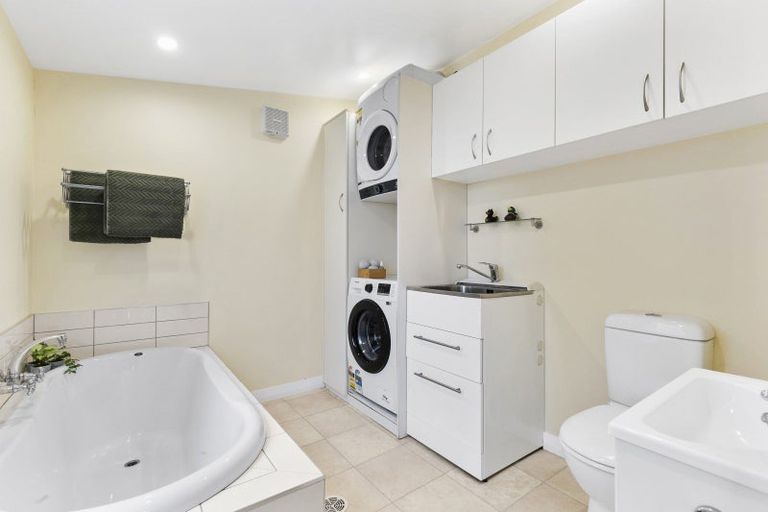 Photo of property in 519 Adelaide Road, Berhampore, Wellington, 6023