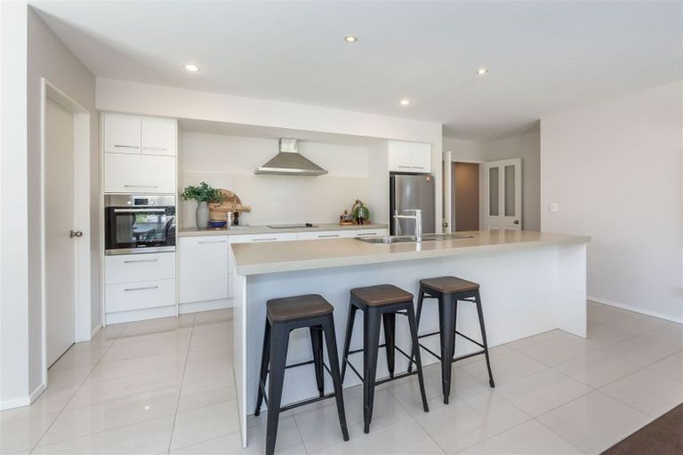 Photo of property in 2 Levinge Lane, Hillmorton, Christchurch, 8024