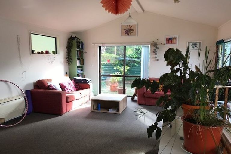 Photo of property in 51b View Road, Houghton Bay, Wellington, 6023