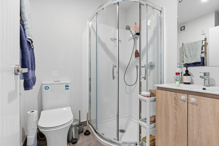 Photo of property in 6/2 Abbotleigh Avenue, Te Atatu Peninsula, Auckland, 0610