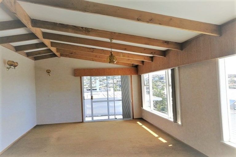 Photo of property in 23 Tawatawa Street, Long Bay, Auckland, 0630