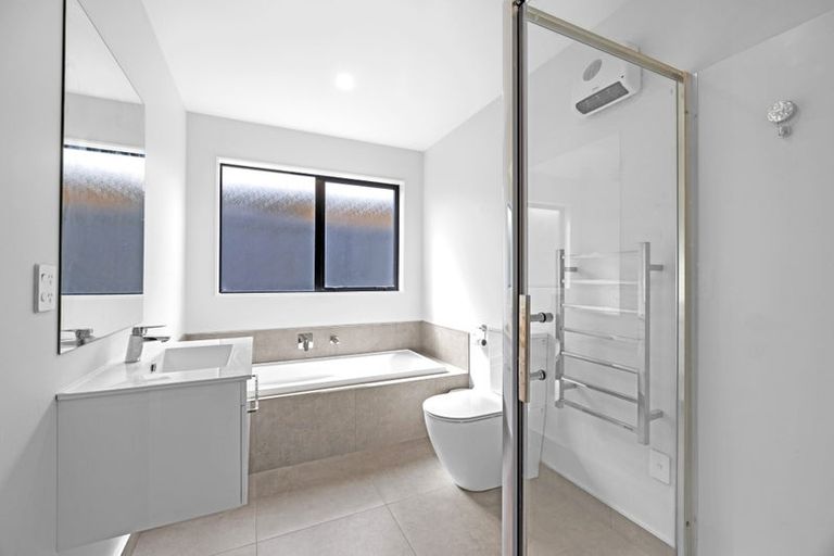 Photo of property in 15 Jean Batten Lane, Rolleston, 7615