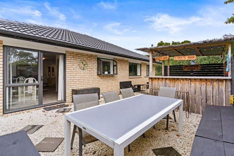 Photo of property in 14a Millbrook Road, Henderson, Auckland, 0612