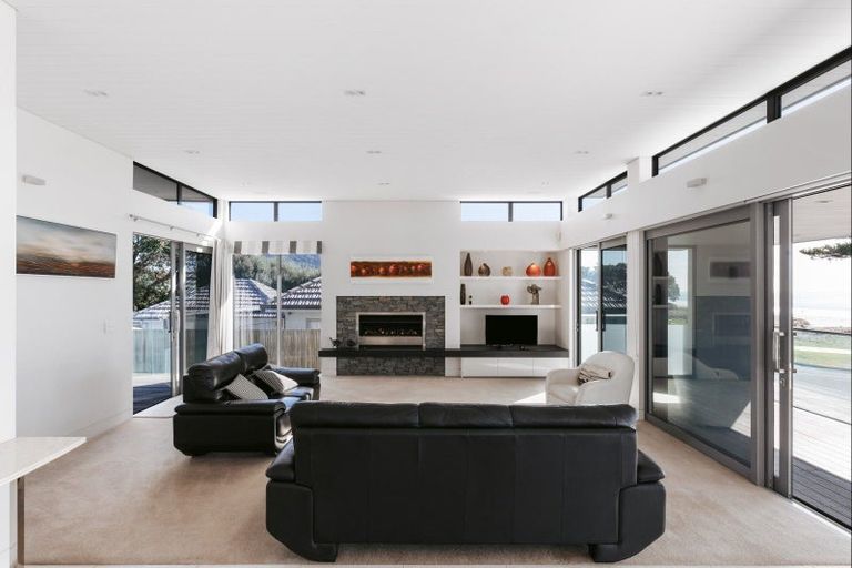 Photo of property in 81 Marine Parade, Mount Maunganui, 3116