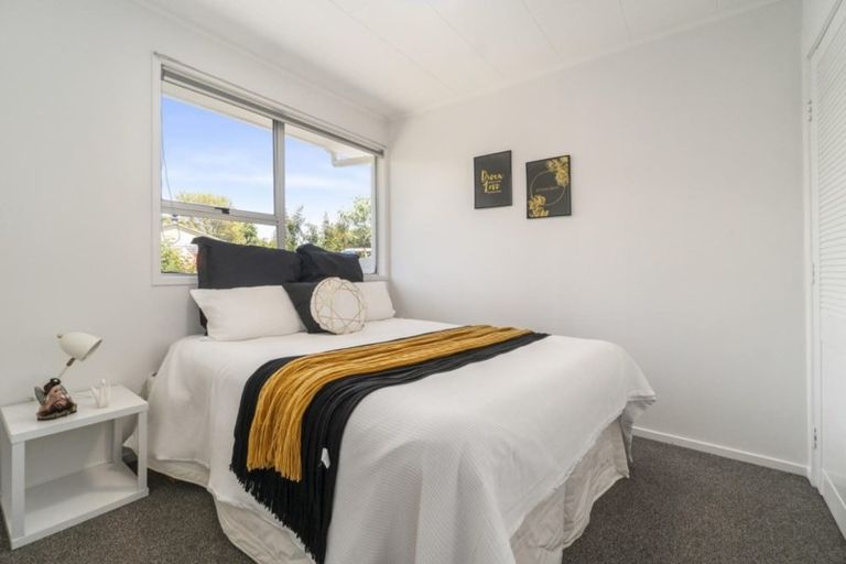 Photo of property in 1/7 Ririno Place, Manurewa, Auckland, 2102