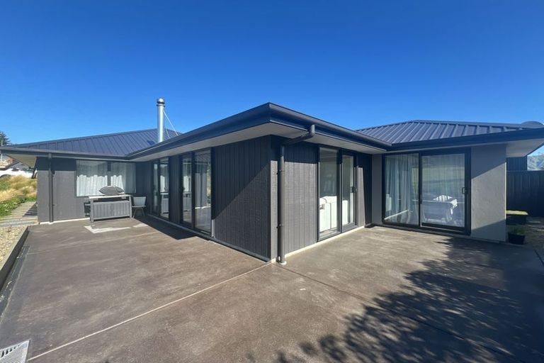 Photo of property in 28 Clearview Street, Wanaka, 9305