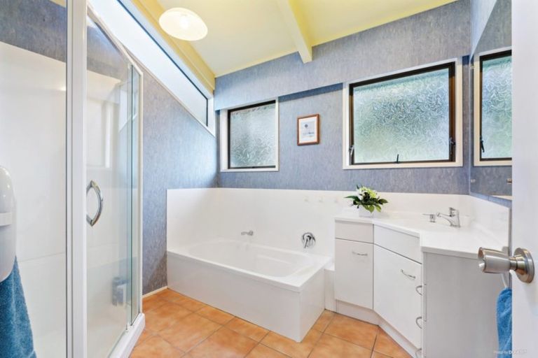 Photo of property in 20 Gaylands Place, Opaheke, Papakura, 2113