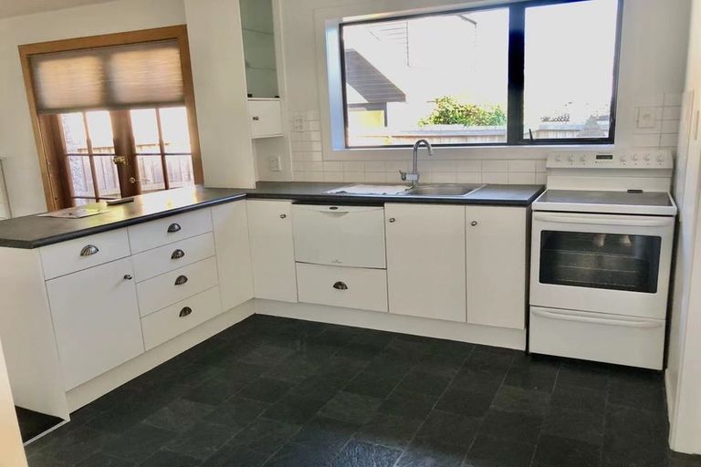 Photo of property in 29 Glencoe Street, Burnside, Christchurch, 8053