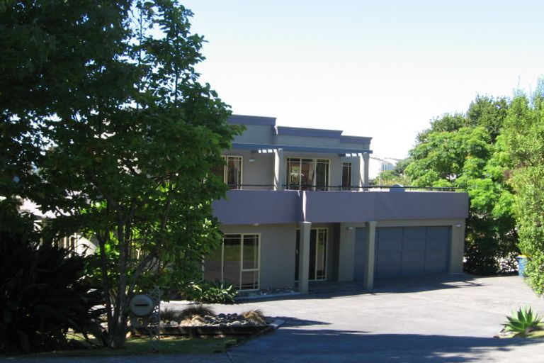 Photo of property in 2/3 Oban Road, Browns Bay, Auckland, 0630