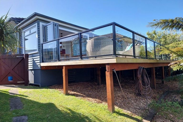 Photo of property in 6 Mission Street, Moturoa, New Plymouth, 4310