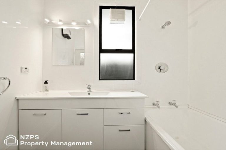 Photo of property in 23 Glengyle Street, Vauxhall, Dunedin, 9013