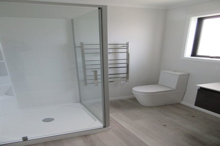 Photo of property in 54 Mawai Hakona Drive, Wallaceville, Upper Hutt, 5018