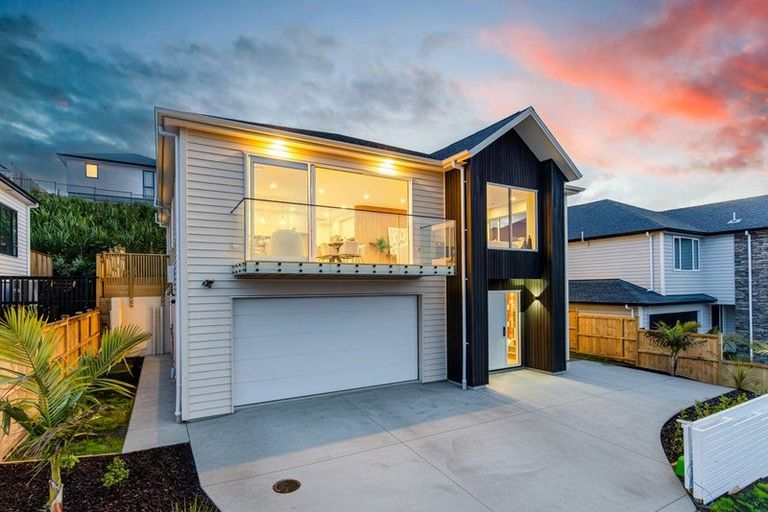 Photo of property in 29 Kaupeka Road, Orewa, 0931