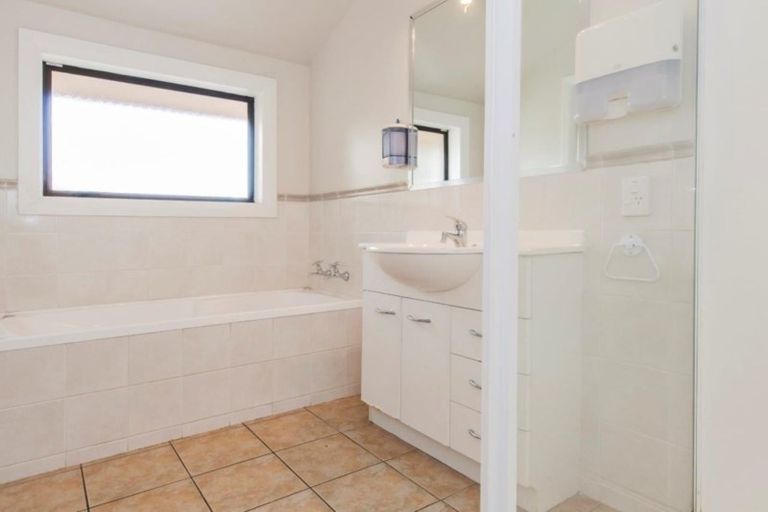 Photo of property in 13 Spring Place, Leeston, 7632