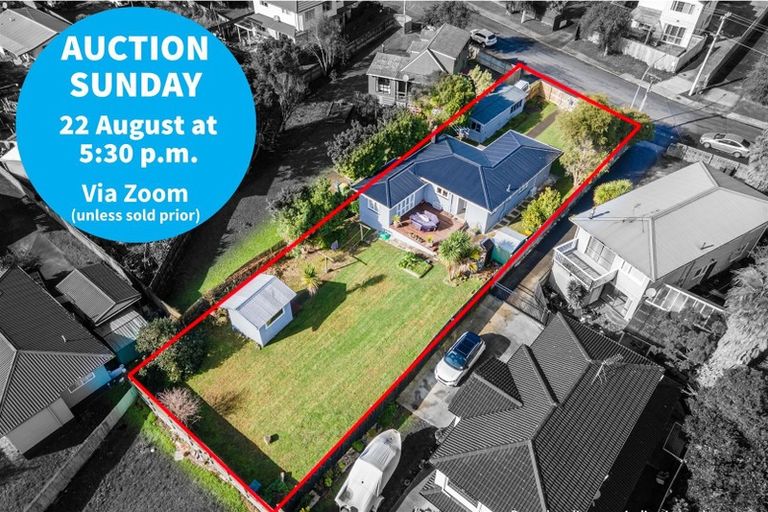 Photo of property in 7 Harrington Road, Henderson, Auckland, 0610