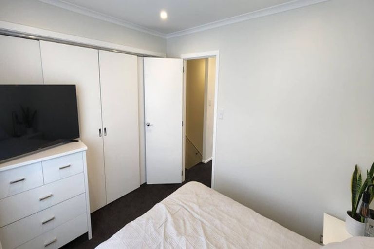 Photo of property in 11 Josland Lane, Wallaceville, Upper Hutt, 5018