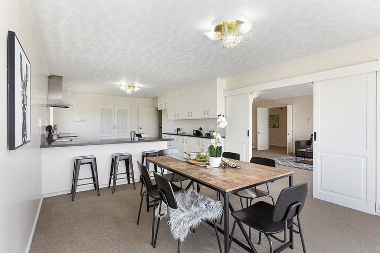 Photo of property in 99 Akaroa Drive, Maupuia, Wellington, 6022