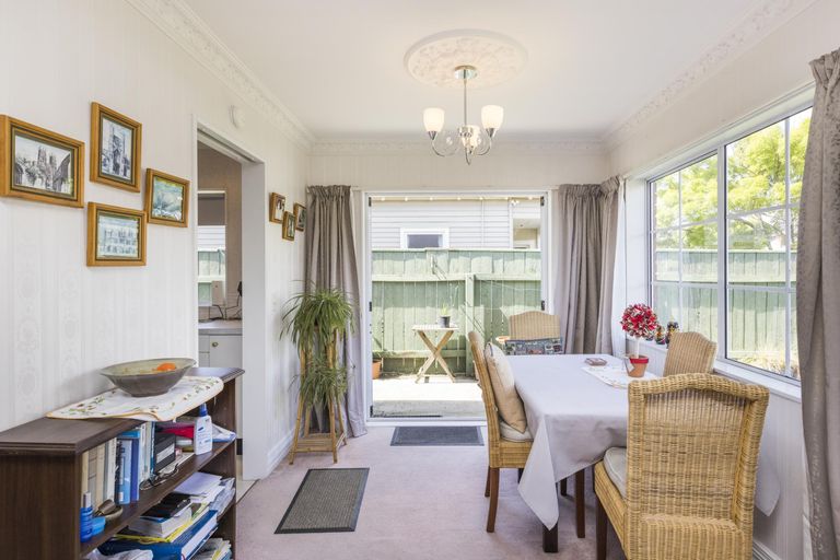 Photo of property in 71 Bryant Street, Takaro, Palmerston North, 4412