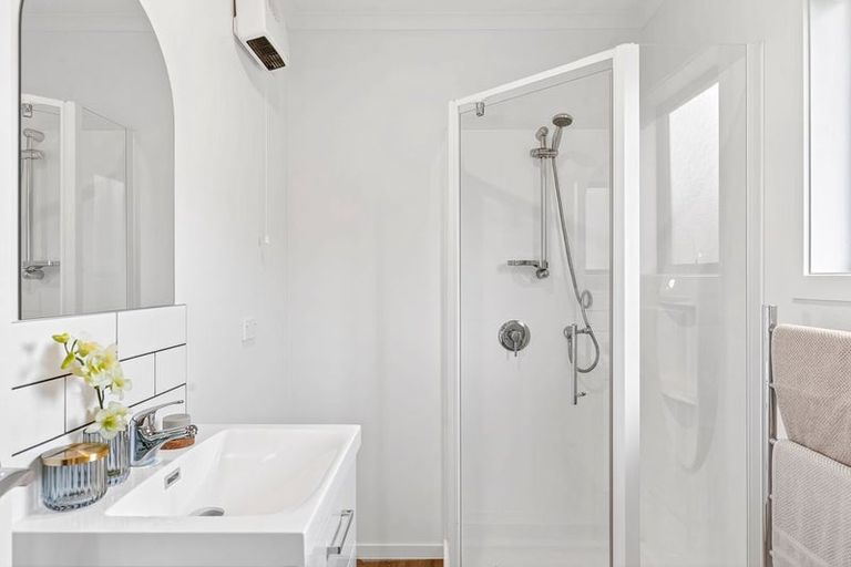 Photo of property in 4 Bell Street, Lake Hawea, Wanaka, 9382