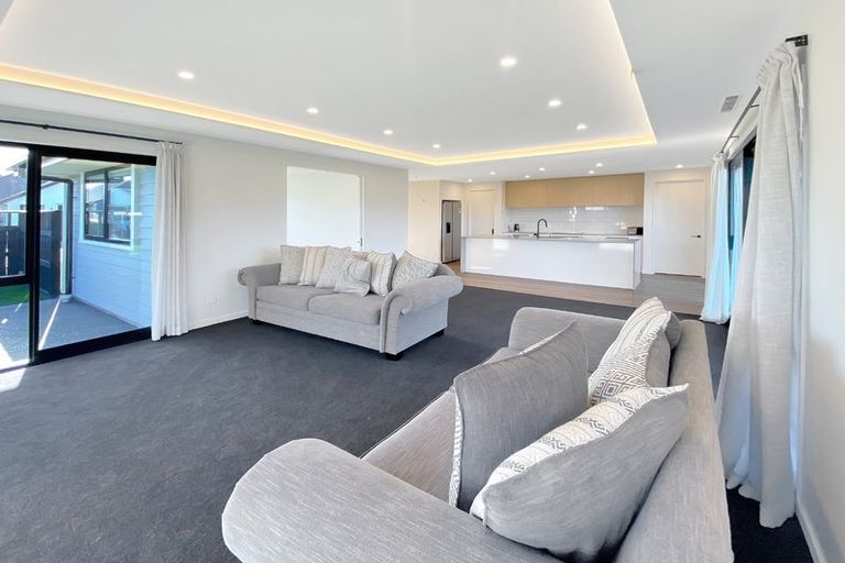 Photo of property in 11 Saint James Place, Rangiora, 7400