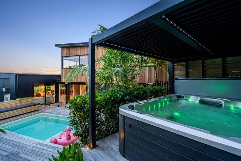 Photo of property in 57 Cilliers Drive, Silverdale, 0932