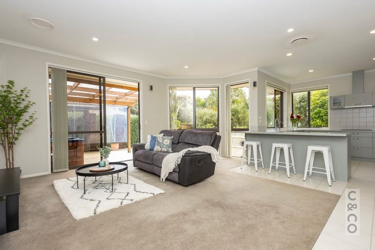 Photo of property in 2 Orchard Lane, Huapai, Kumeu, 0810
