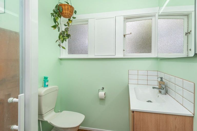 Photo of property in 42 Windermere Road, Papanui, Christchurch, 8053