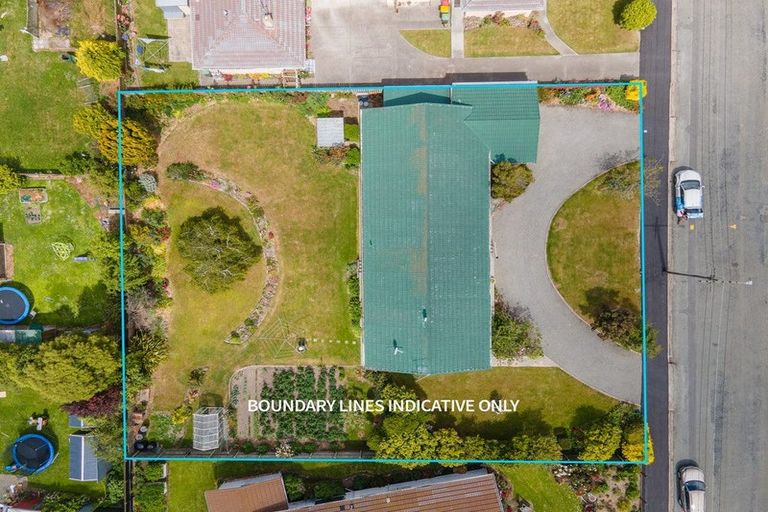 Photo of property in 3 Churchill Place, Waimate, 7924