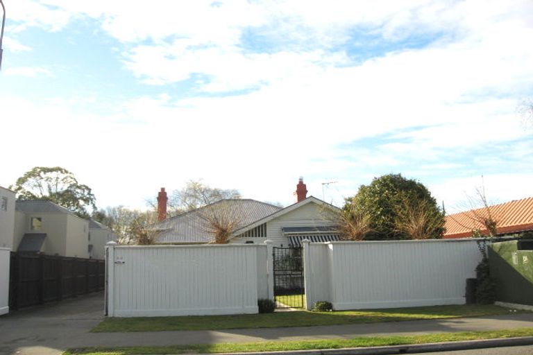 Photo of property in 216 Springfield Road, St Albans, Christchurch, 8014