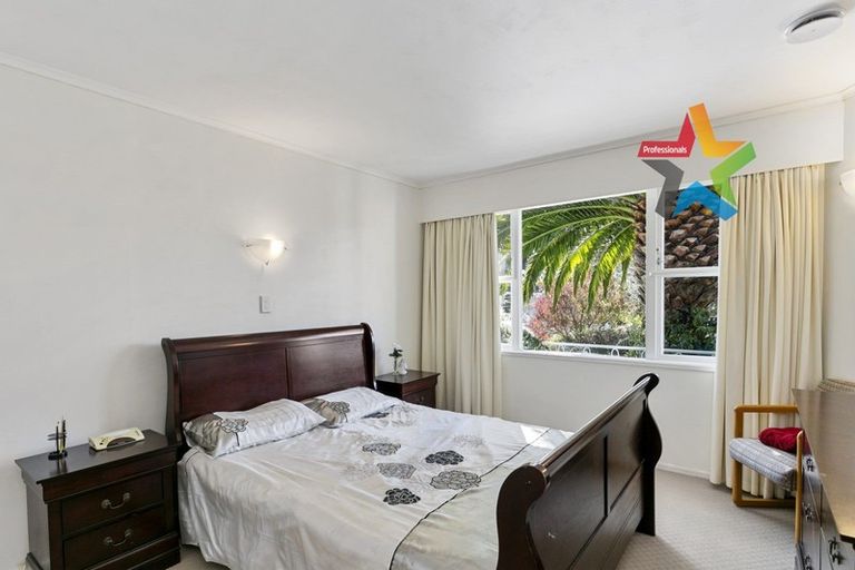 Photo of property in 15 Khouri Avenue, Karori, Wellington, 6012