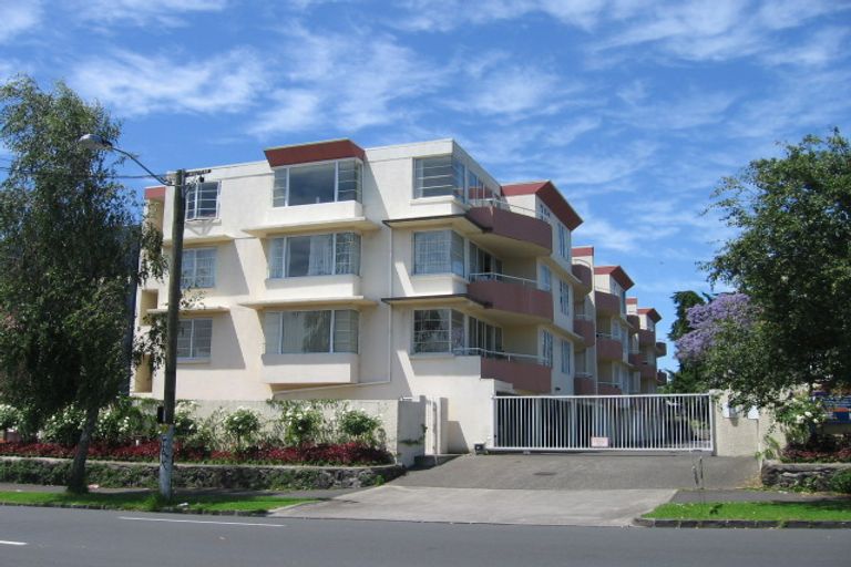 Photo of property in 2l Alpers Avenue, Epsom, Auckland, 1023