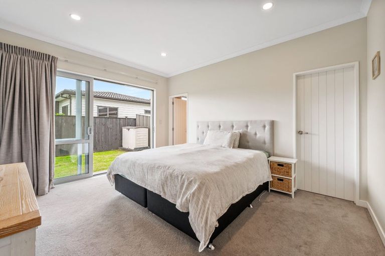 Photo of property in 4 Lewis Younie Road, Kumeu, 0810