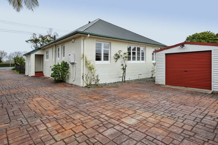 Photo of property in 80 Carrington Road, Mount Albert, Auckland, 1025