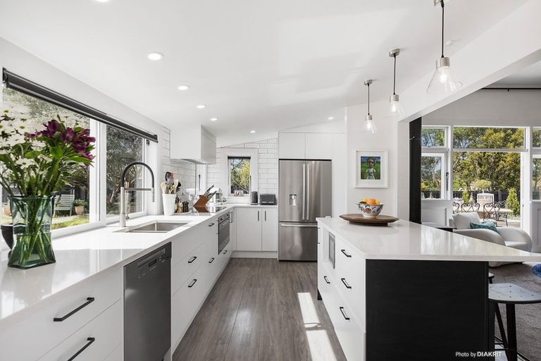 Photo of property in 63 Dublin Street, Martinborough, 5711